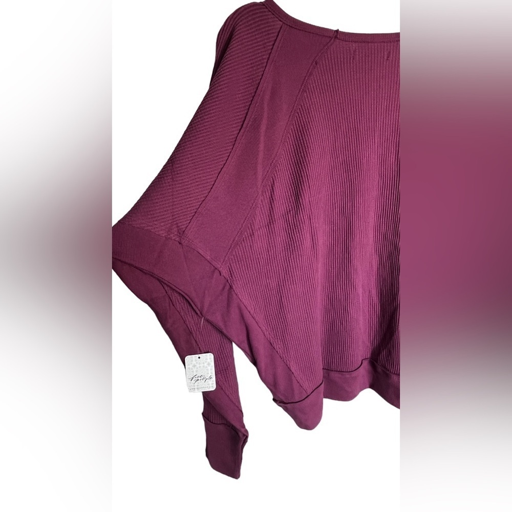 Free People Santa Clara Oversized Waffle V Neck Thermal in Mulberry S NWT - Picture 8 of 13